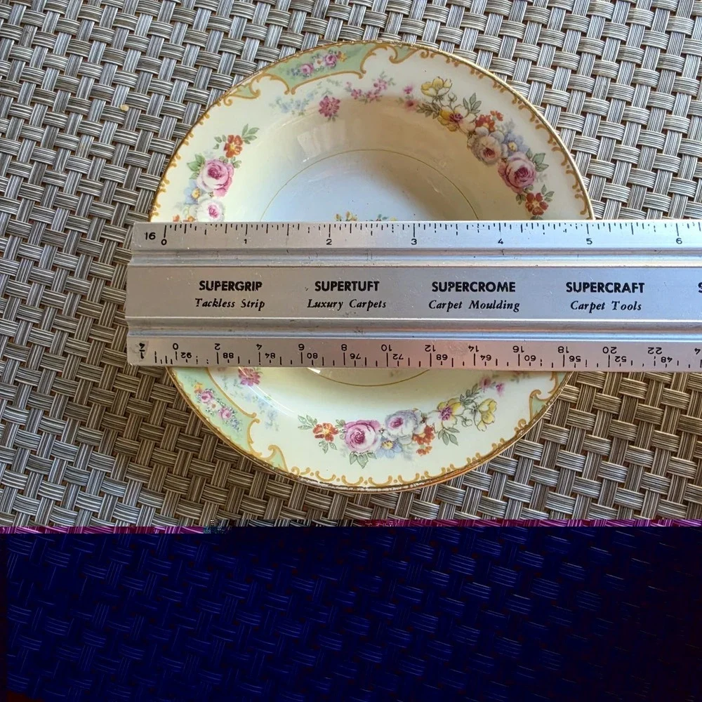 Vintage Floral Porcelain Berry Bowl Pink Ruffled Edge Gold Accents Rose 8